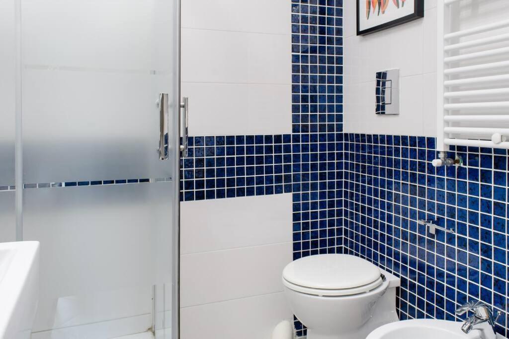 Gravina Studio In The Center Of Apartment Naples