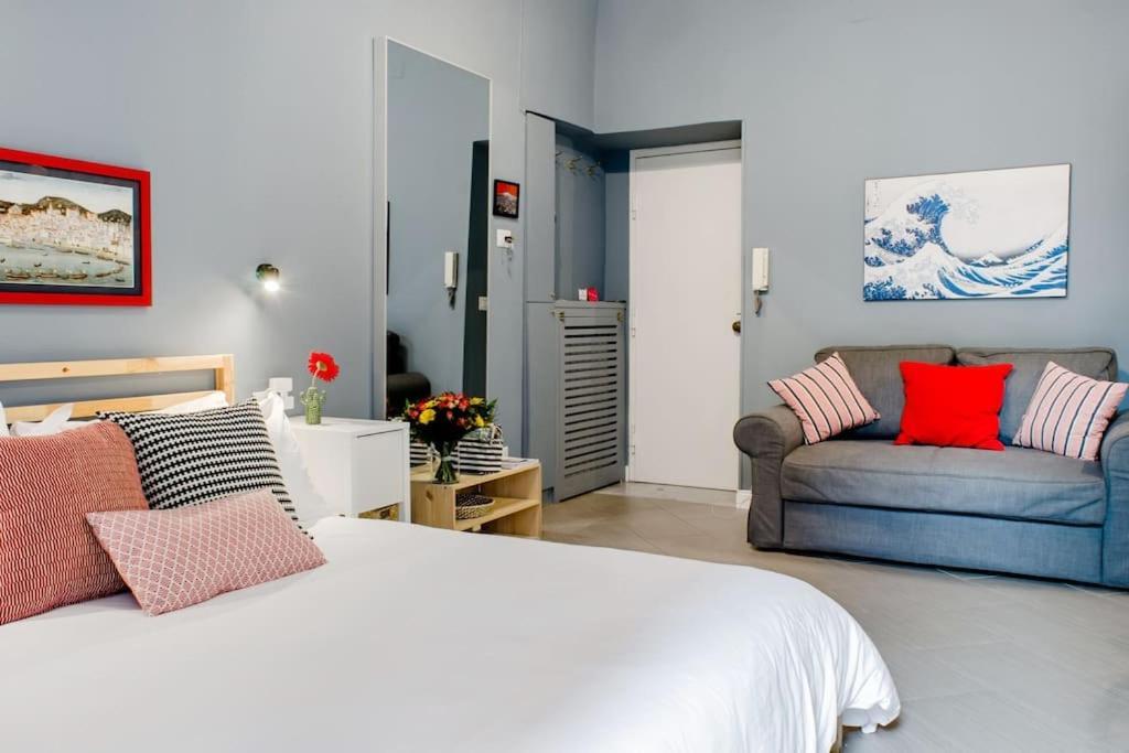 Gravina Studio In The Center Of Naples